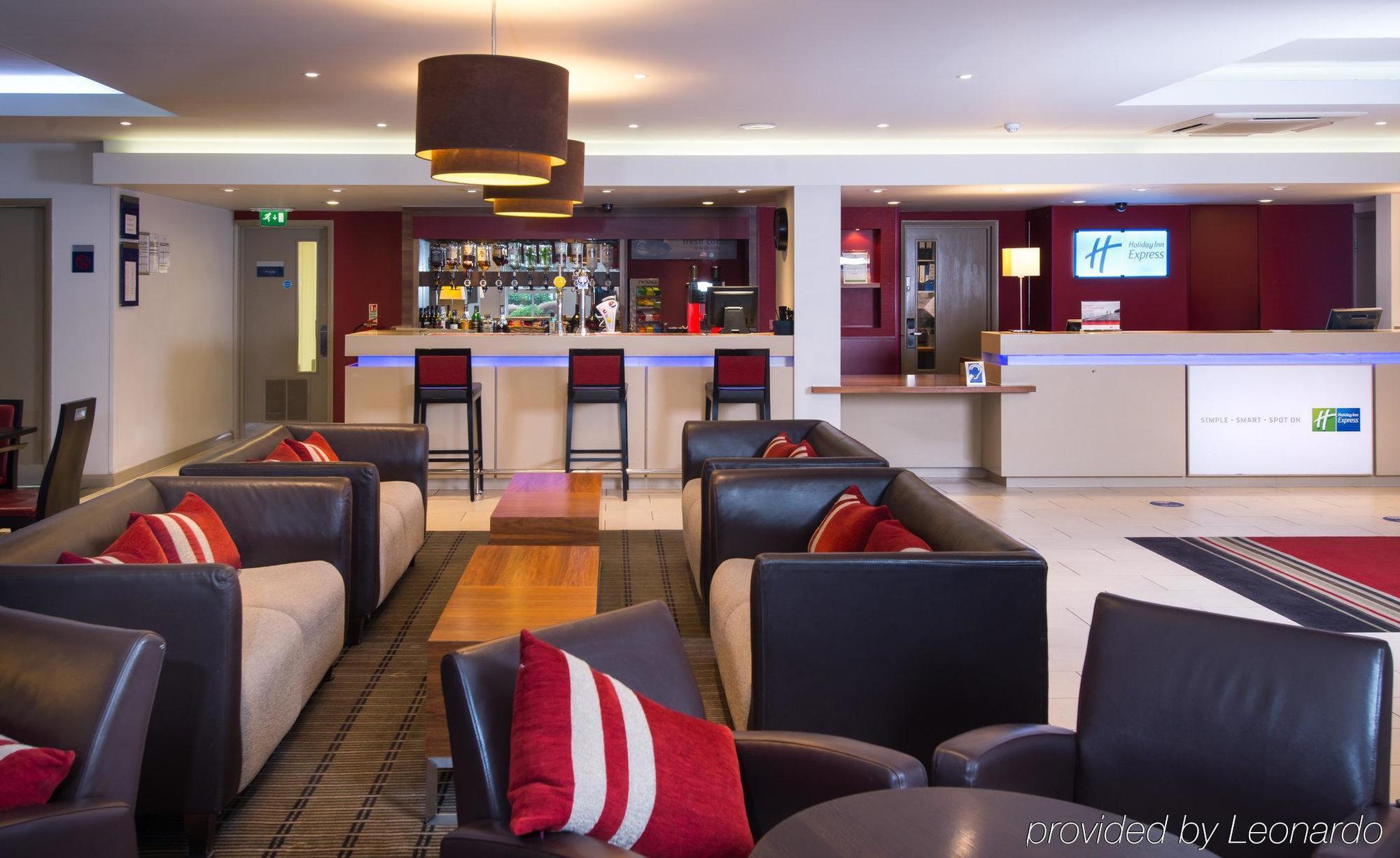 Express Pride Park By Ihg Hotel 3*